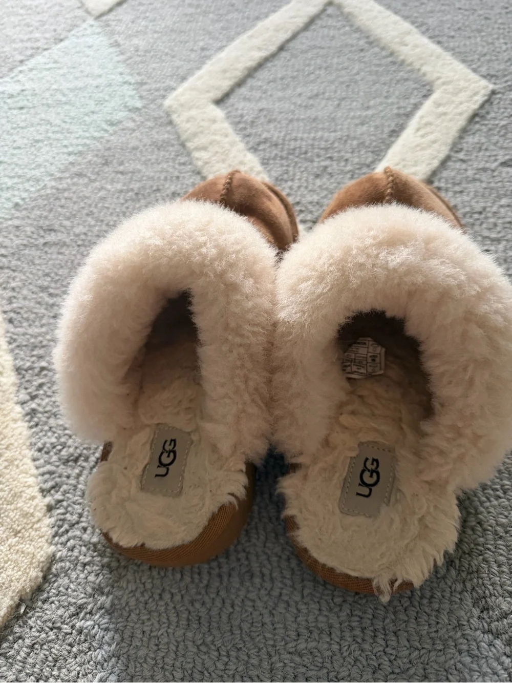 UGG Kids Chestnut Shearling-Lined Suede Slip-On Slippers